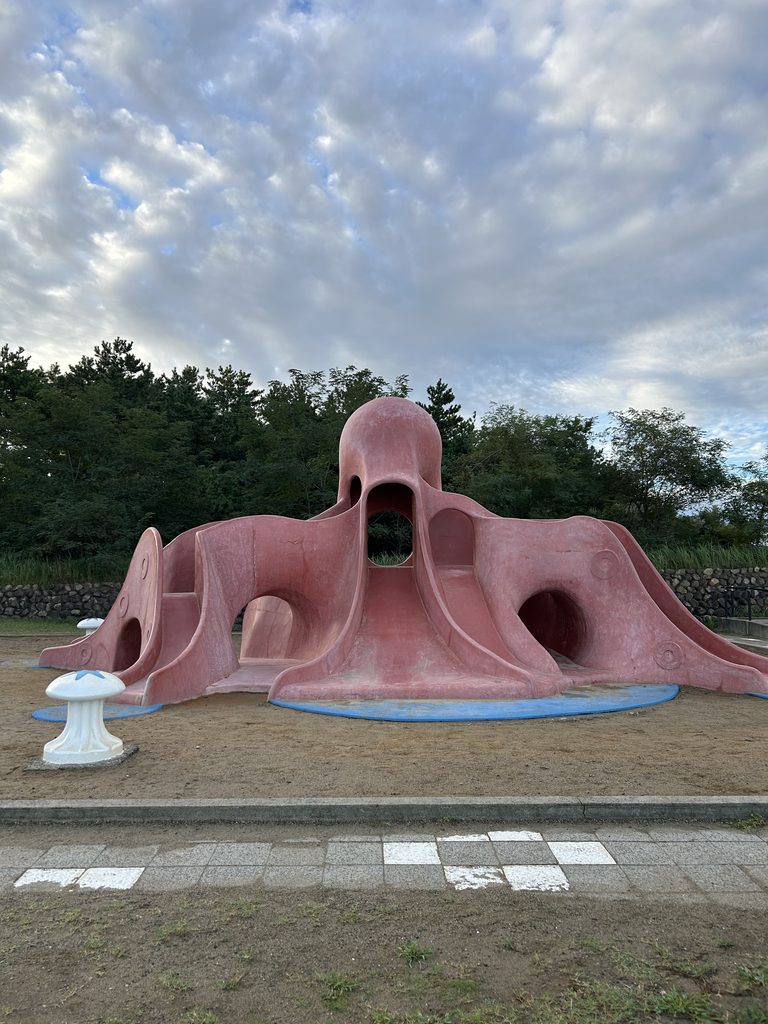タコ型滑り台